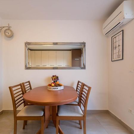 Apartment Jan 2+2 With Balcony Пула Екстериор снимка