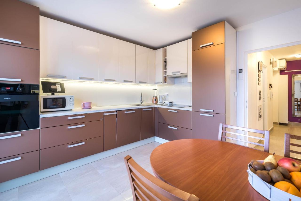 Apartment Jan 2+2 With Balcony Пула Екстериор снимка