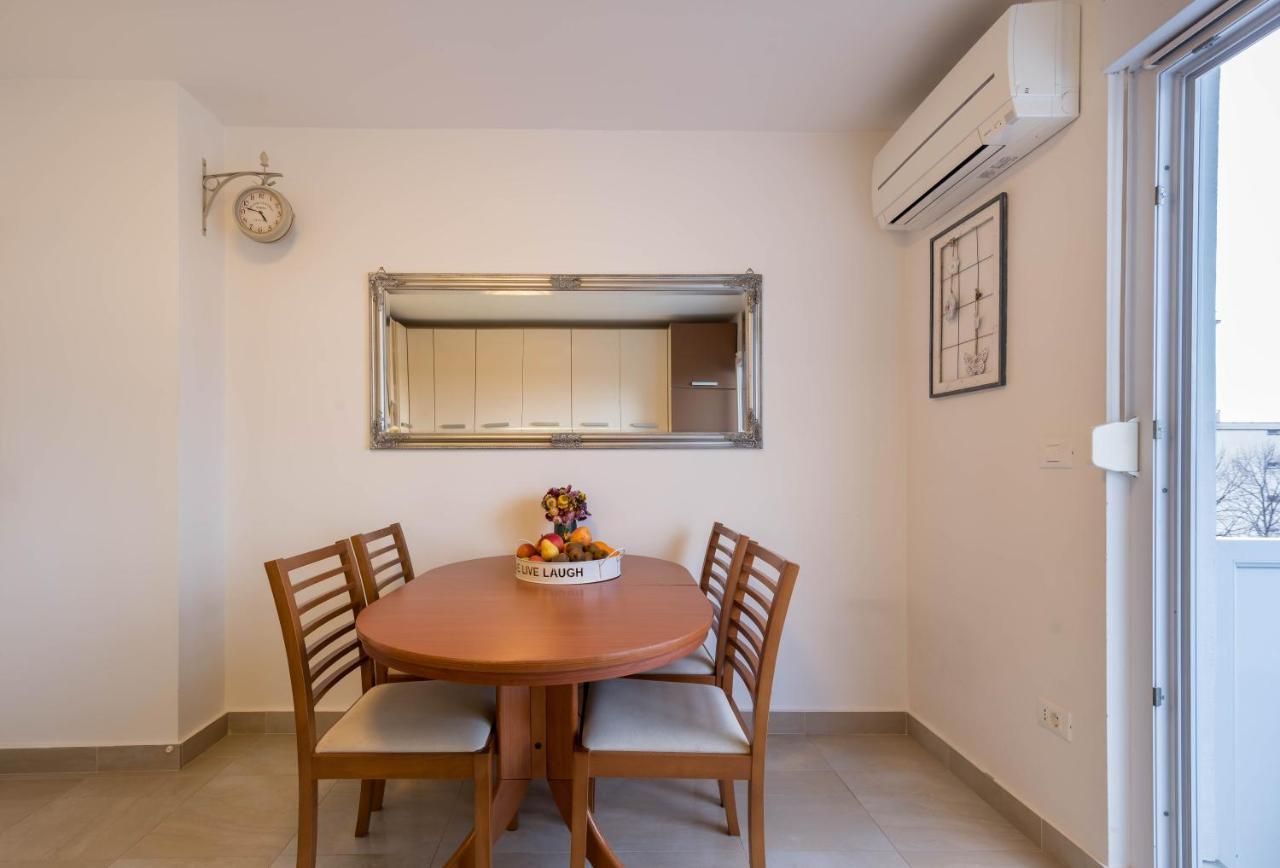 Apartment Jan 2+2 With Balcony Пула Екстериор снимка