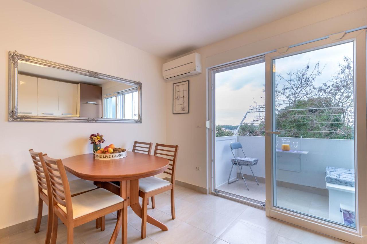 Apartment Jan 2+2 With Balcony Пула Екстериор снимка